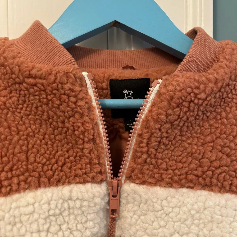 Art Class from Target. EUC Girls Sherpa Bomber Jacket. Size 5T. - Picture 2 of 7